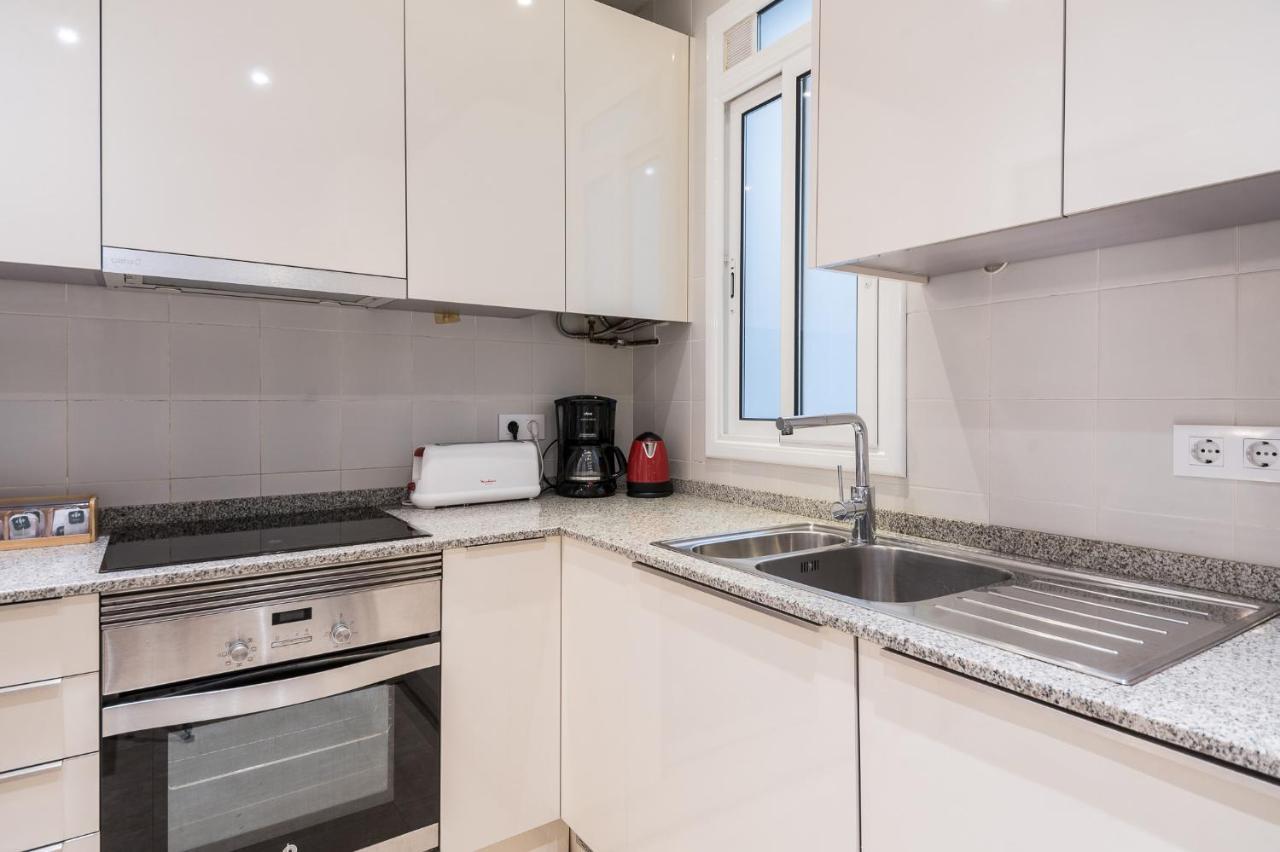 Spacious 3 Bed Apt In The Heart Of Sant Antoni 바르셀로나 외부 사진