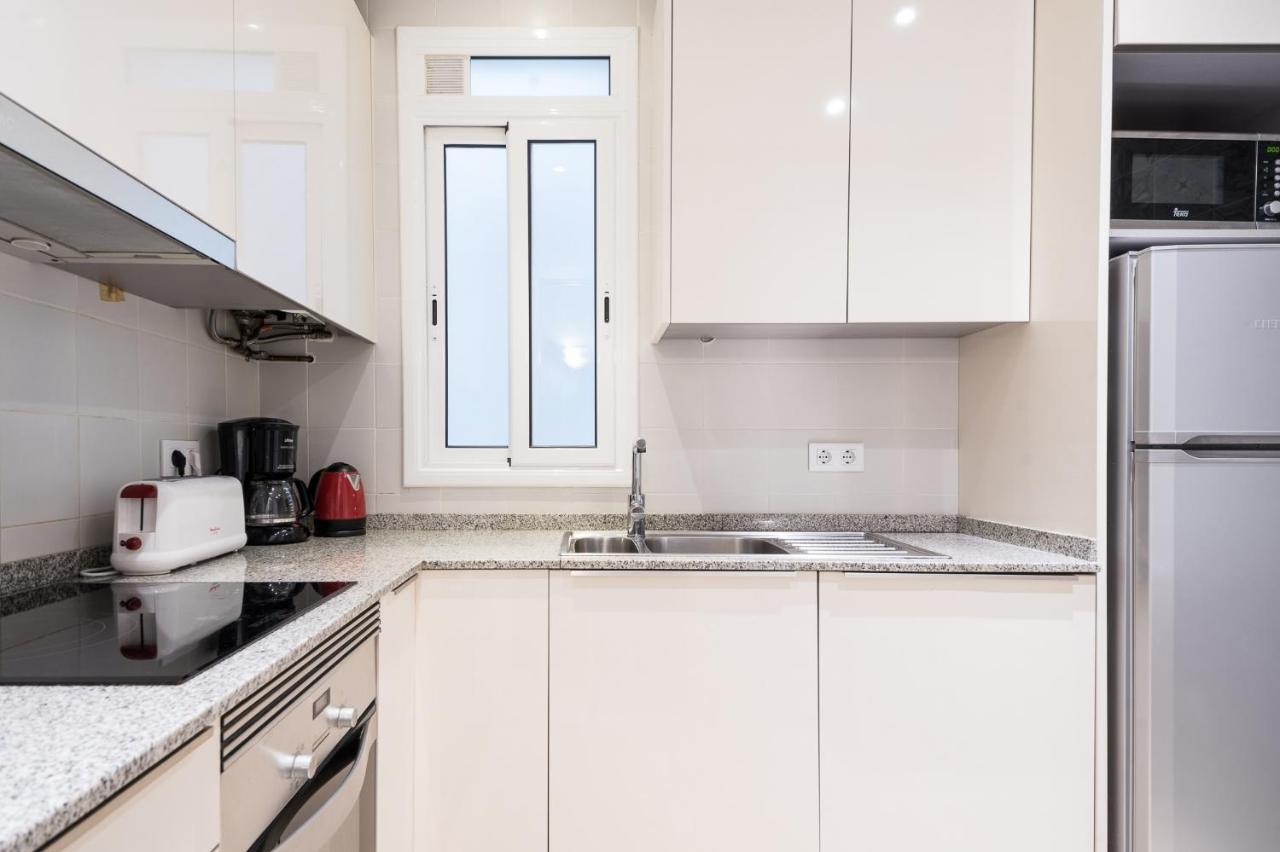 Spacious 3 Bed Apt In The Heart Of Sant Antoni 바르셀로나 외부 사진