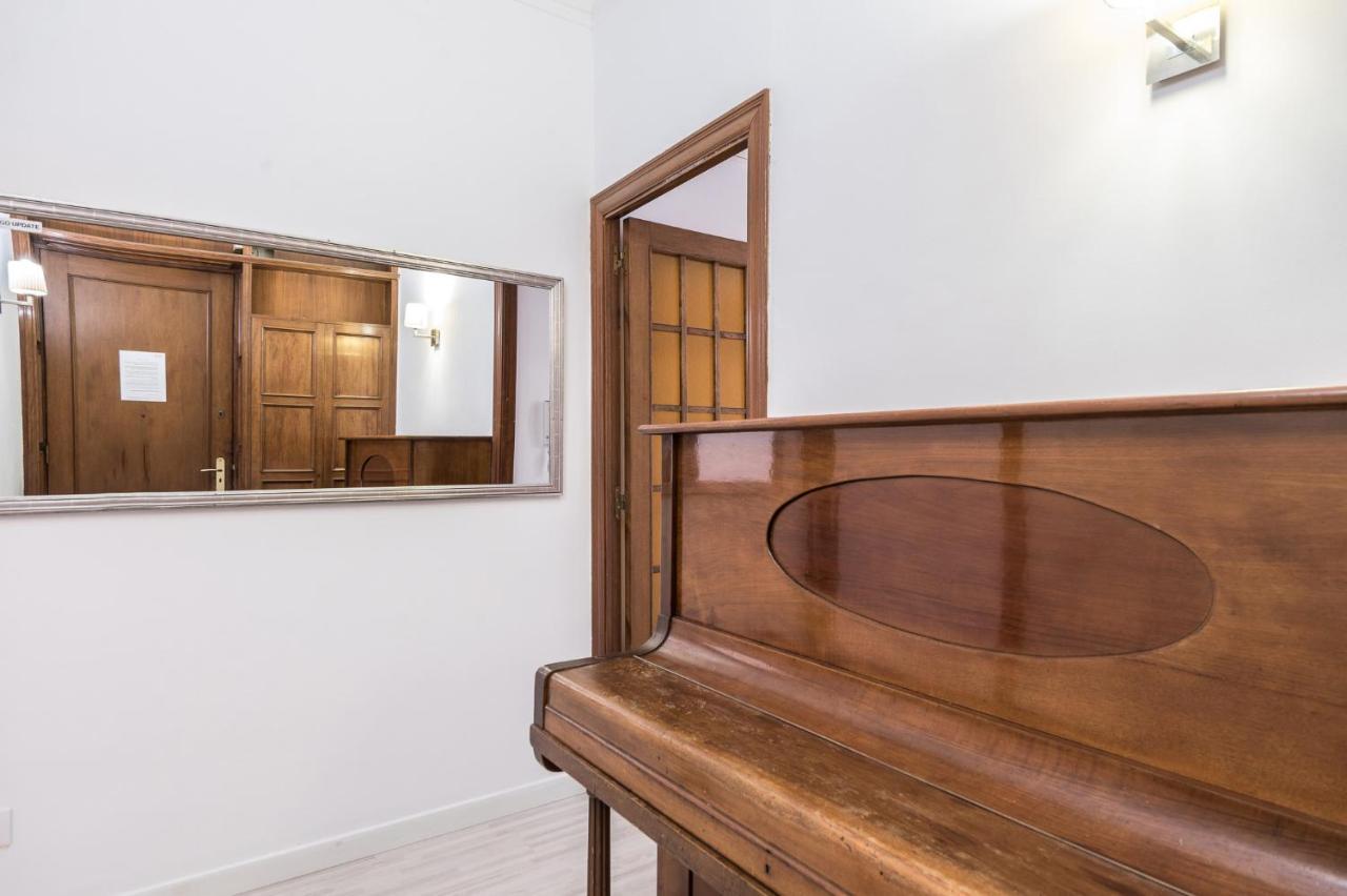 Spacious 3 Bed Apt In The Heart Of Sant Antoni 바르셀로나 외부 사진